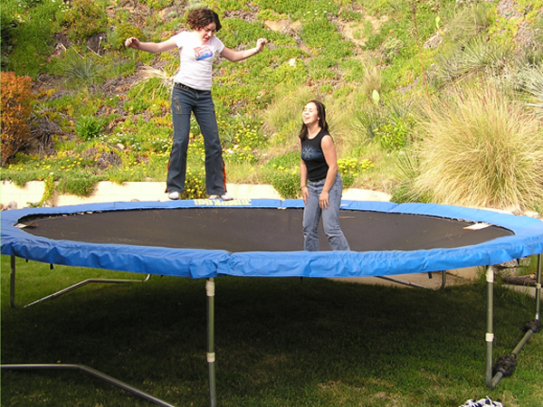 57 Trampoline Girls